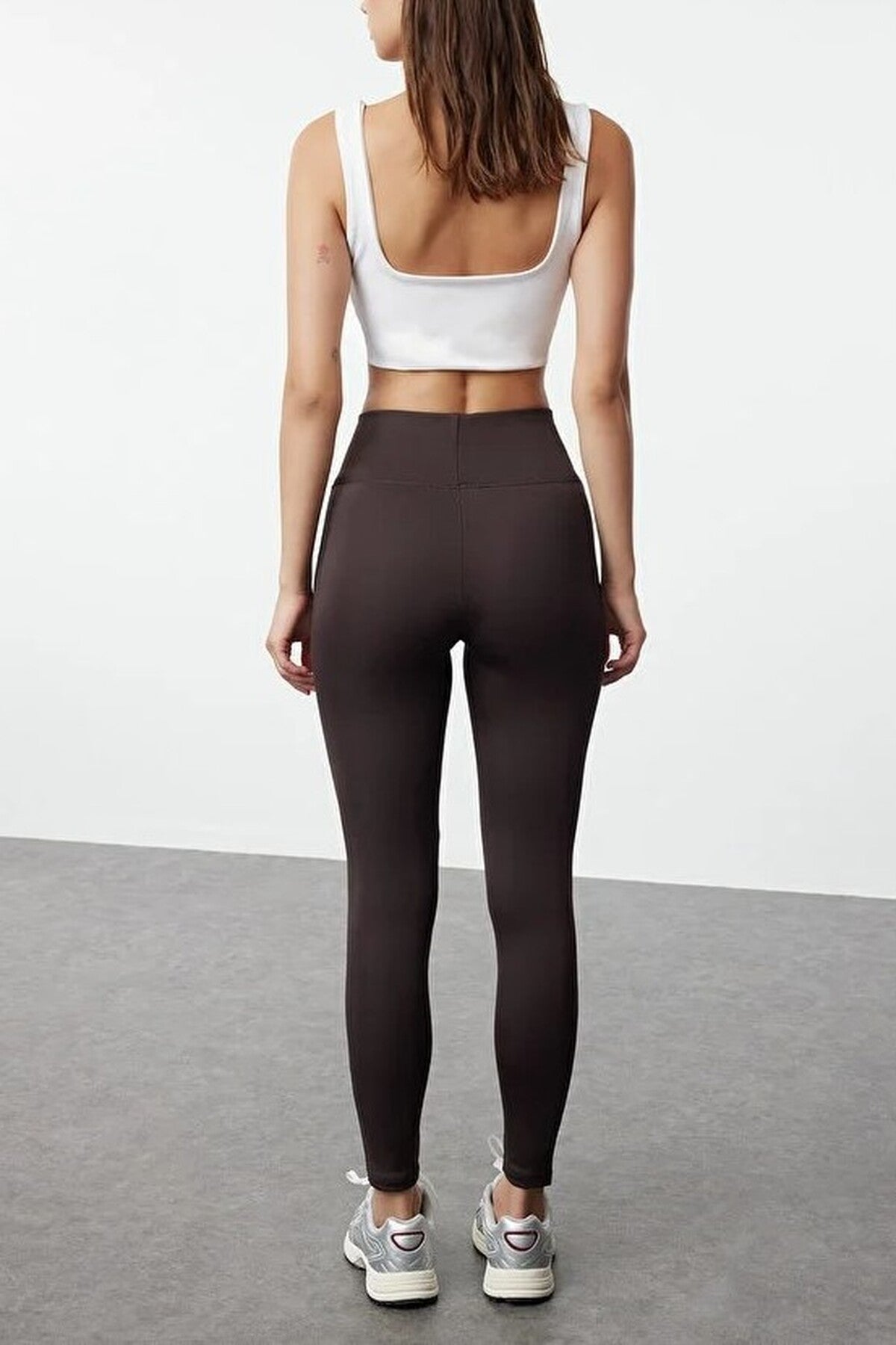Extra-Compensating Knit Sports Leggings with Wide Waist Elastic