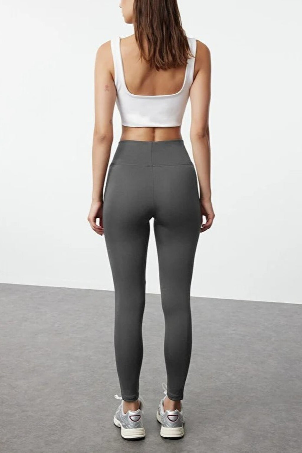 Extra-Compensating Knit Sports Leggings with Wide Waist Elastic