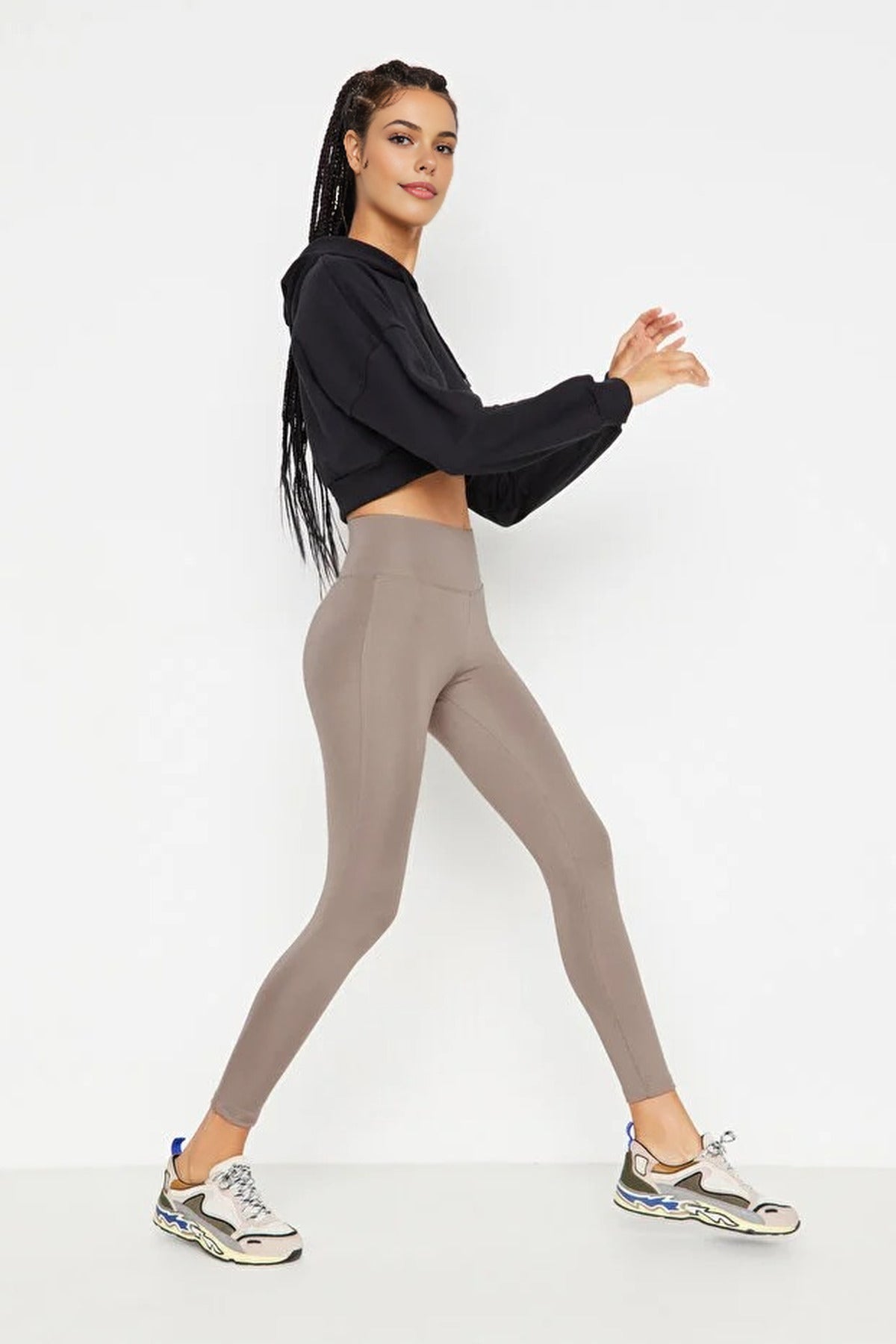 Extra-Compensating Knit Sports Leggings with Wide Waist Elastic