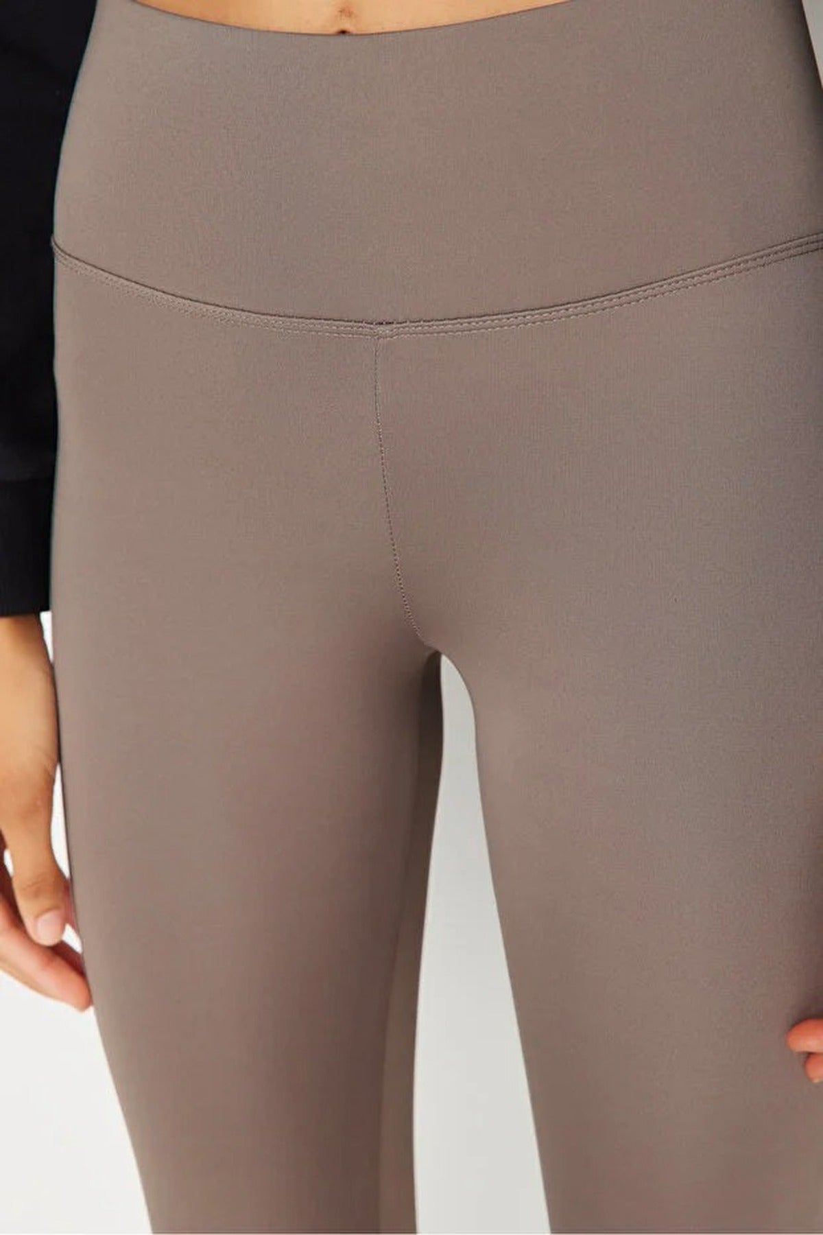 Extra-Compensating Knit Sports Leggings with Wide Waist Elastic
