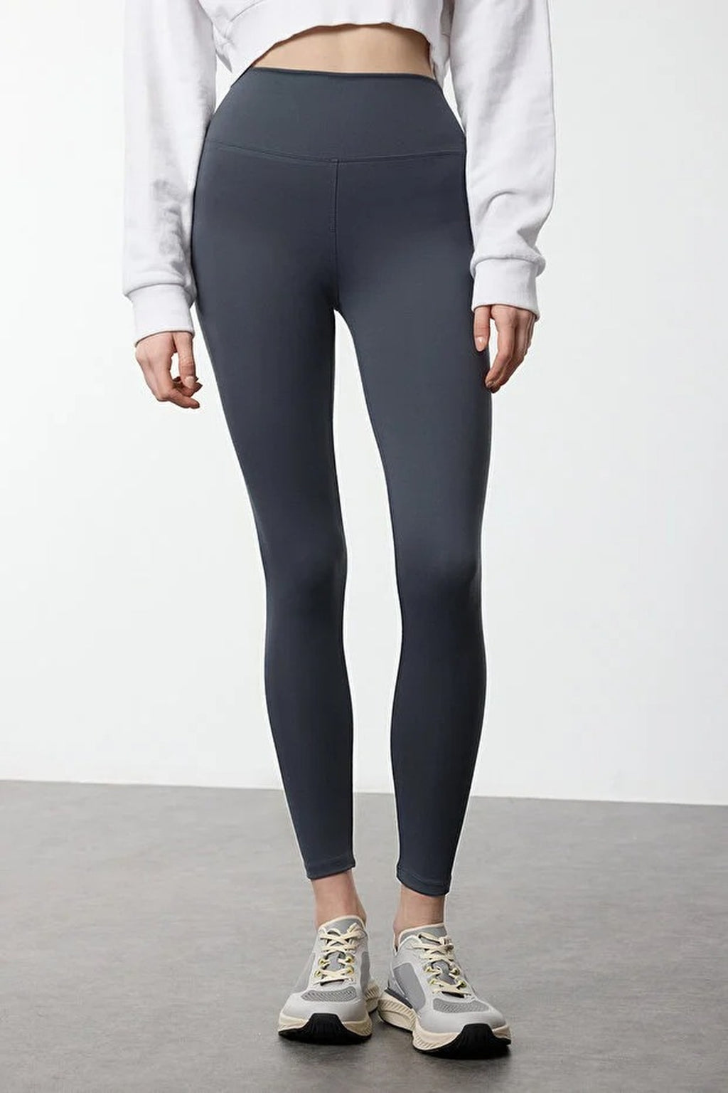 Soft Brushed Fabric Reflective Print Detailed Knitted Sports Leggings