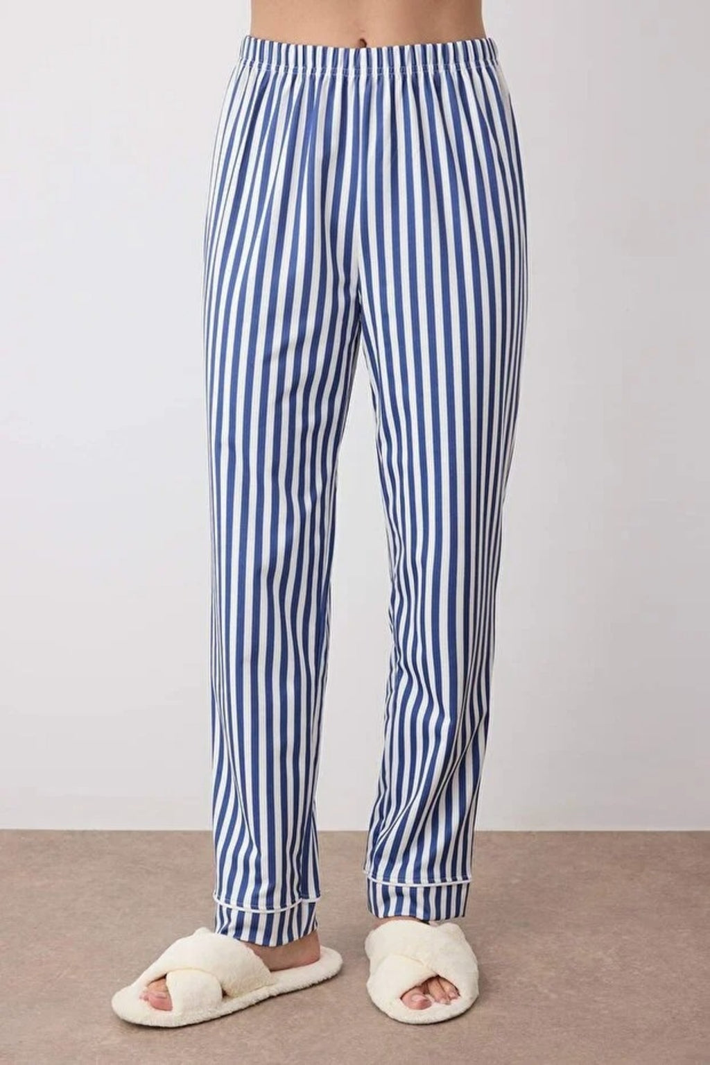2-Piece Striped Pattern Polar Fleece Lined Shirt-Pants Knit Pajama Set