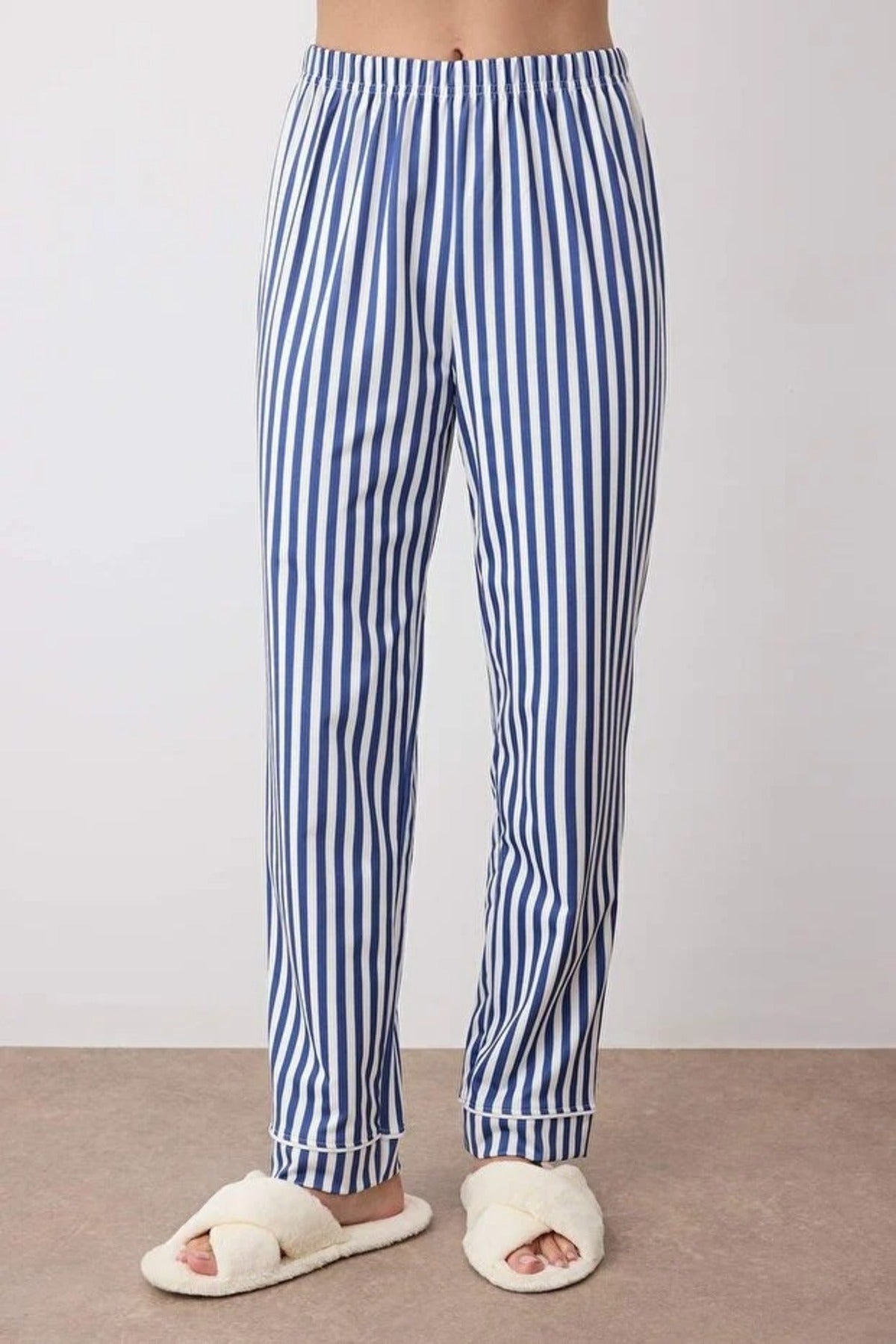 2-Piece Striped Pattern Polar Fleece Lined Shirt-Pants Knit Pajama Set
