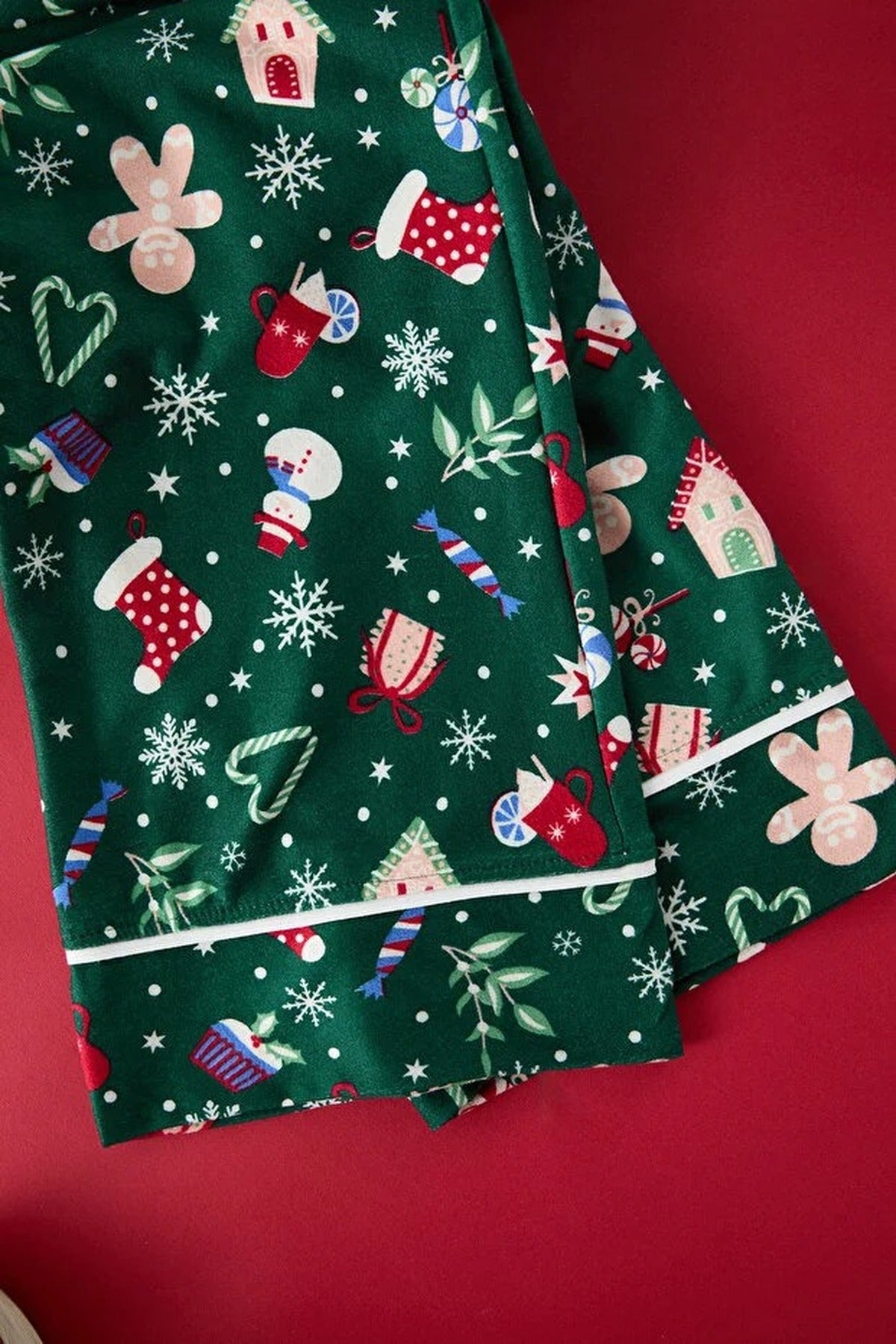 2-Piece Christmas Themed Knit Pajama Set