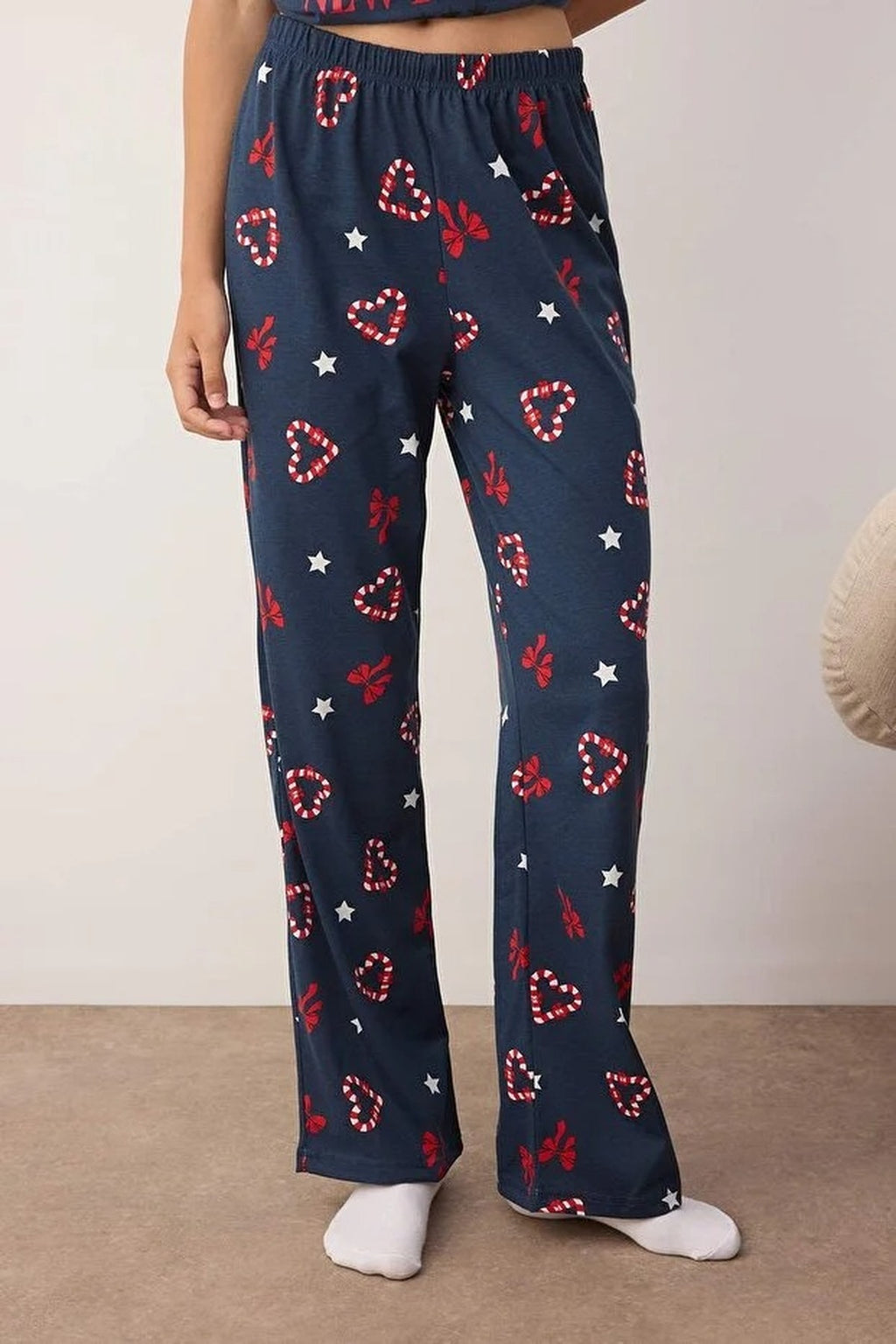 2-Piece Christmas Themed Heart Knit Pajama Set