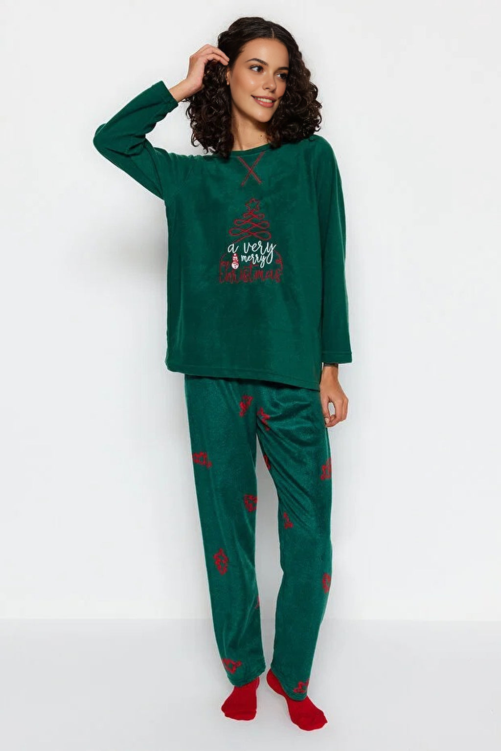 2-Piece Christmas Themed Polar Fleece Winter Knit Pajama Set