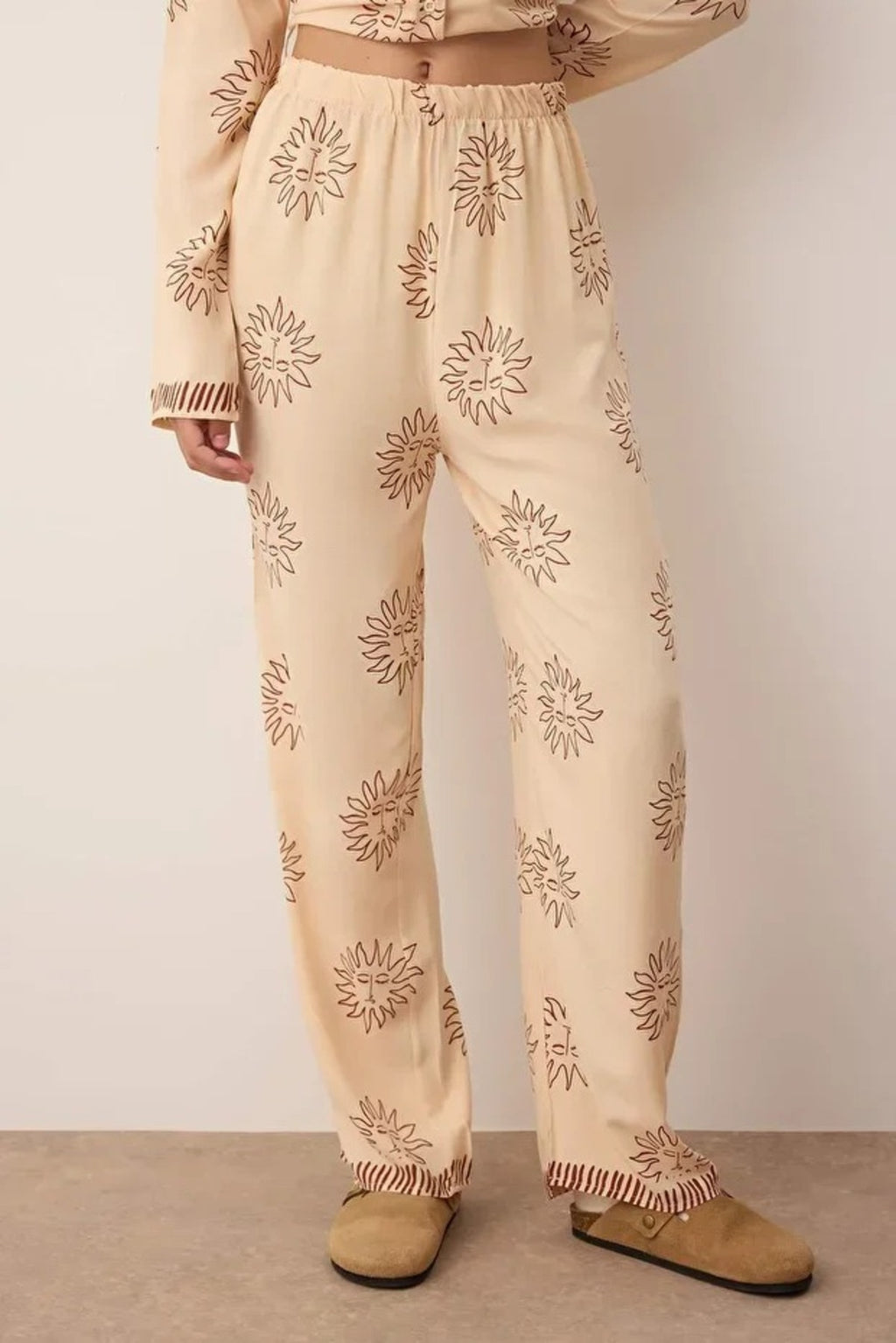 2- Piece Sun Patterned Viscose Woven Pajama Set