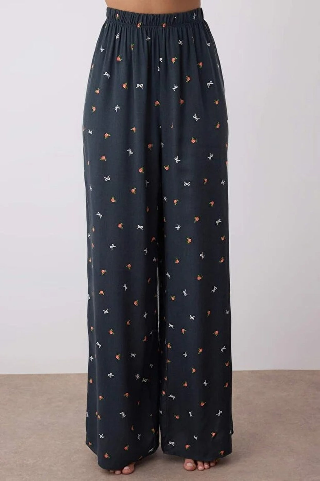 2-Piece Printed Shally Woven Pajama Set