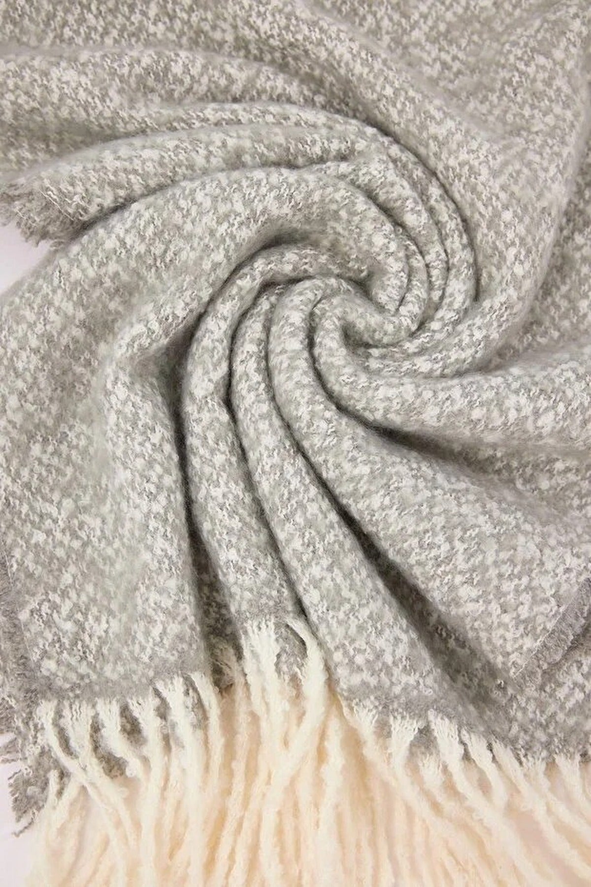 Nopeli Women's Scarf
