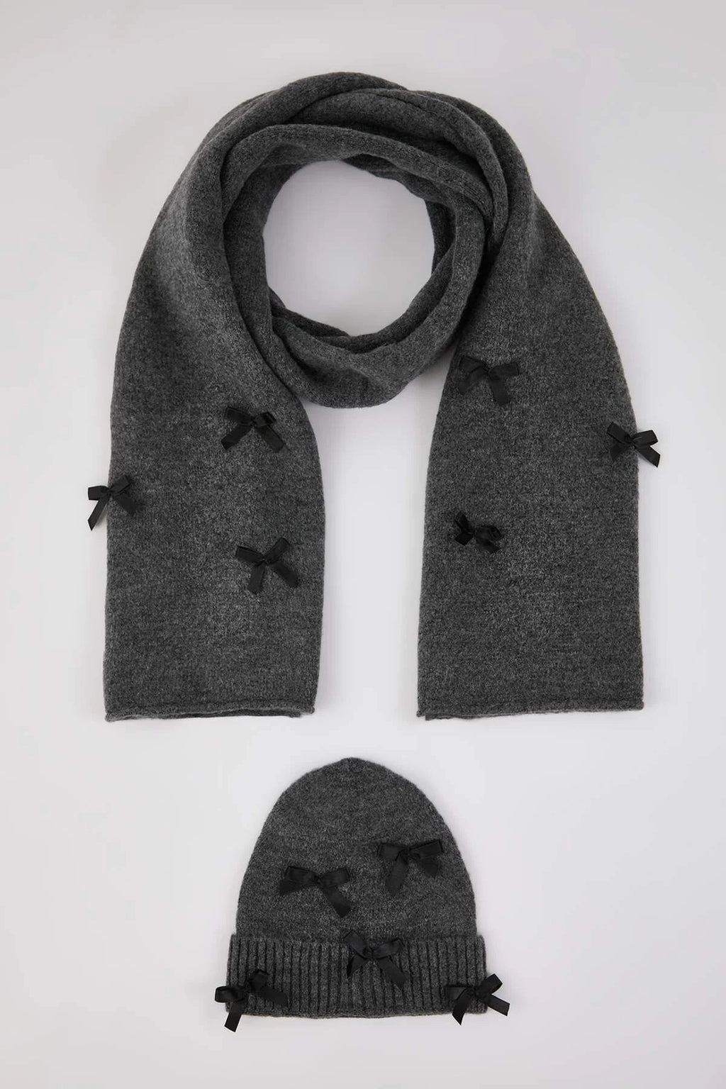 2-Piece Soft Textured Knit Scarf and Beanie Set with Ribbon Detail