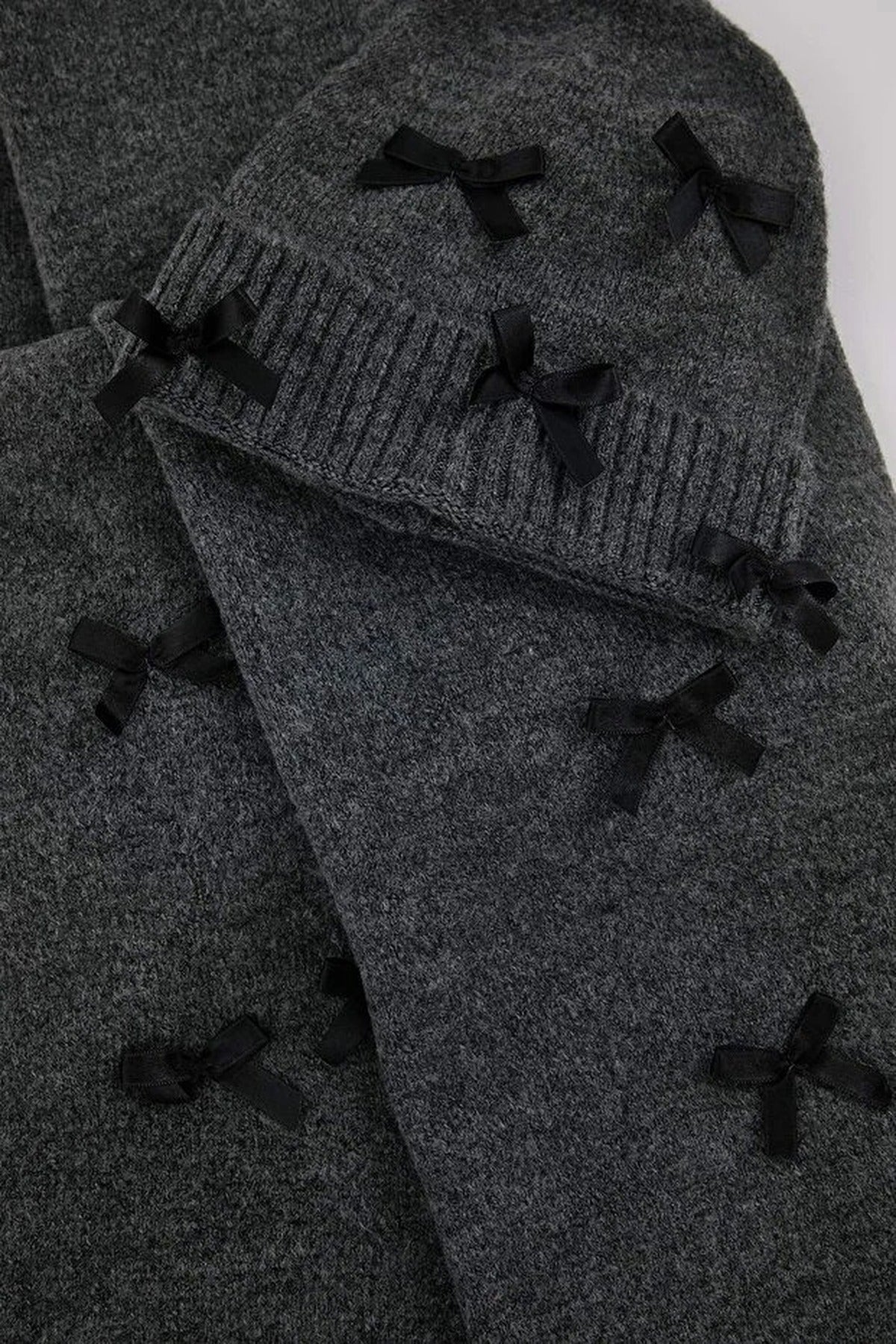 2-Piece Soft Textured Knit Scarf and Beanie Set with Ribbon Detail