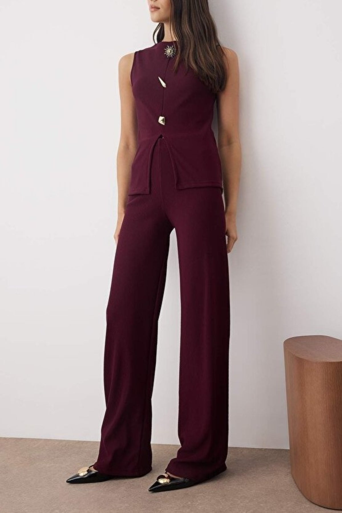 2-Piece Button Accessory Sleeveless Top & Regular Fit Knit Pants Set