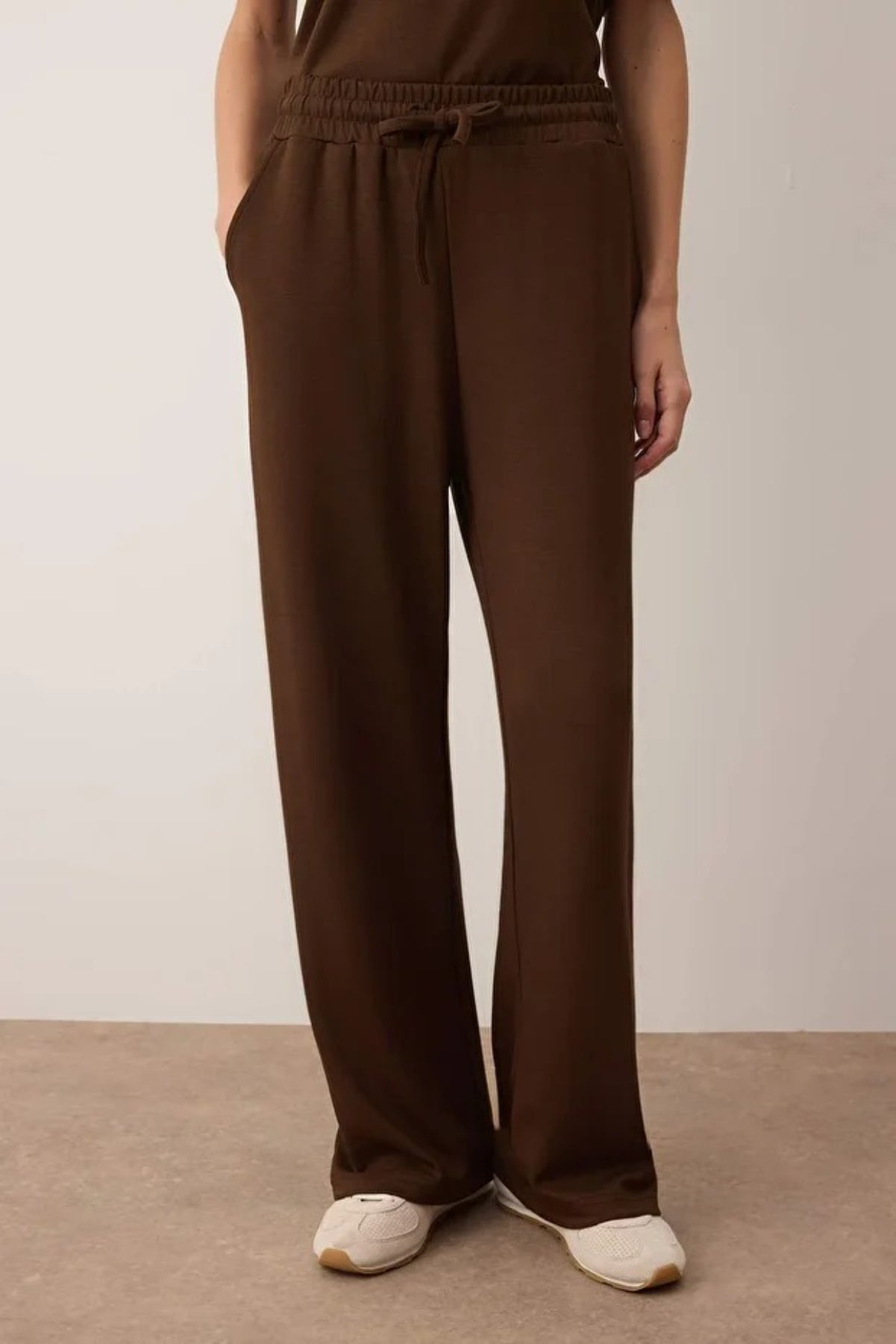 2-Piece Short Sleeve Crew Neck Relaxed Fit Stretch Knit Top & Pants Set