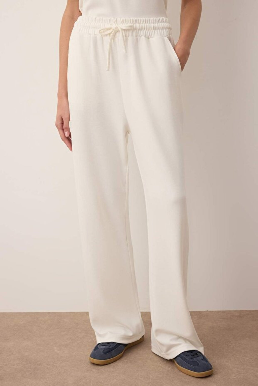 2-Piece Short Sleeve Crew Neck Relaxed Fit Stretch Knit Top & Pants Set