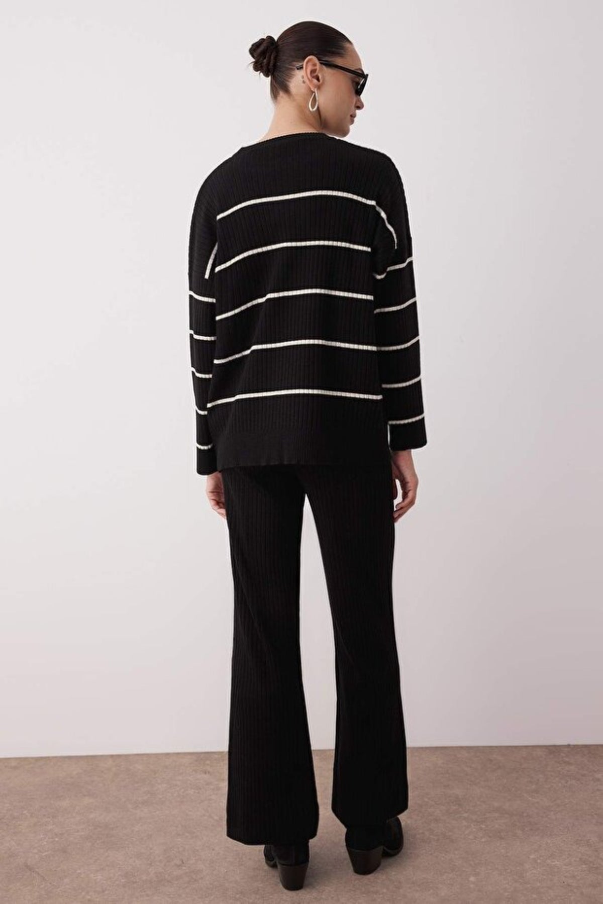 2-Piece Loose Fit Basic Ribbed Knit Top & Pants Set