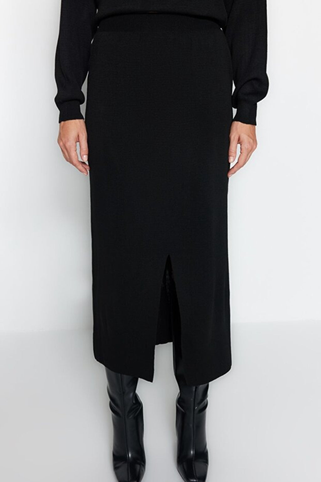 2-Piece Knit Turtleneck Sweater & Skirt Set