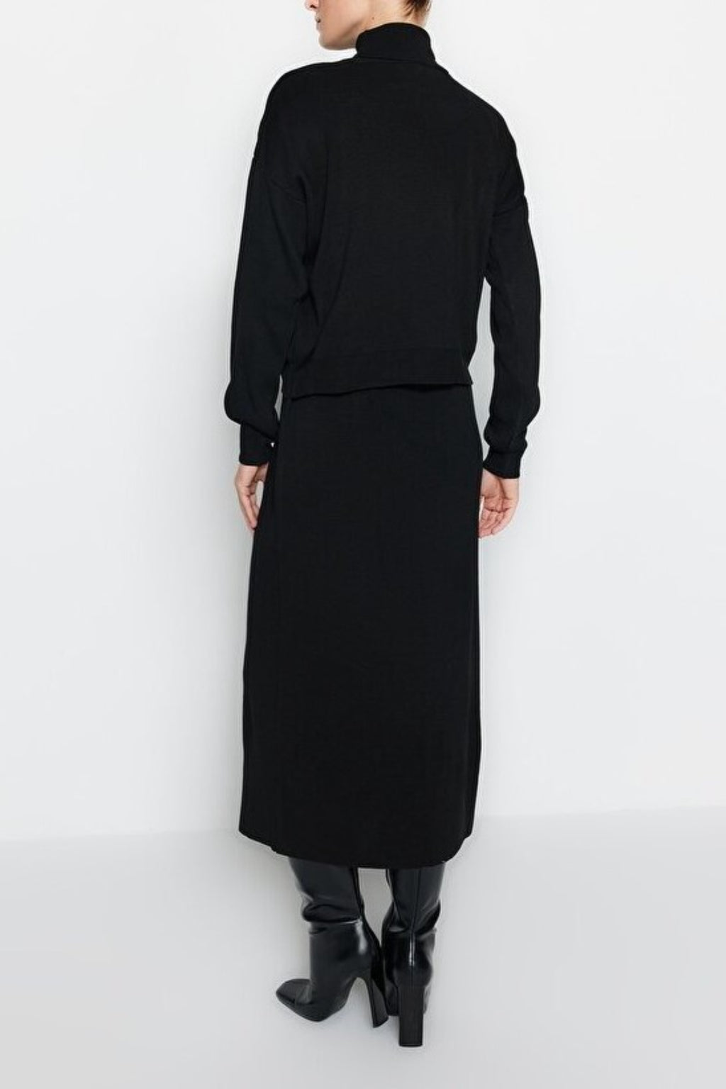 2-Piece Knit Turtleneck Sweater & Skirt Set