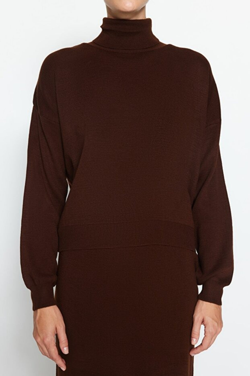 2-Piece Knit Turtleneck Sweater & Skirt Set