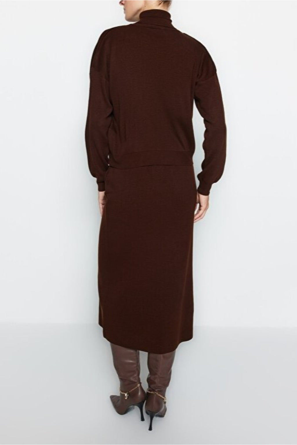 2-Piece Knit Turtleneck Sweater & Skirt Set