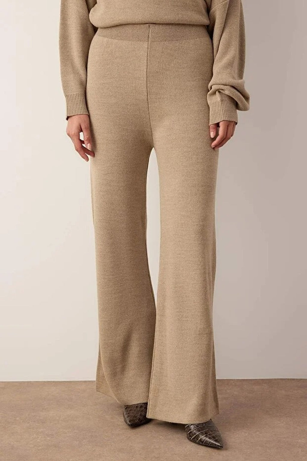 2-Piece Knitwear Boat Neck Sweater-Pants Set