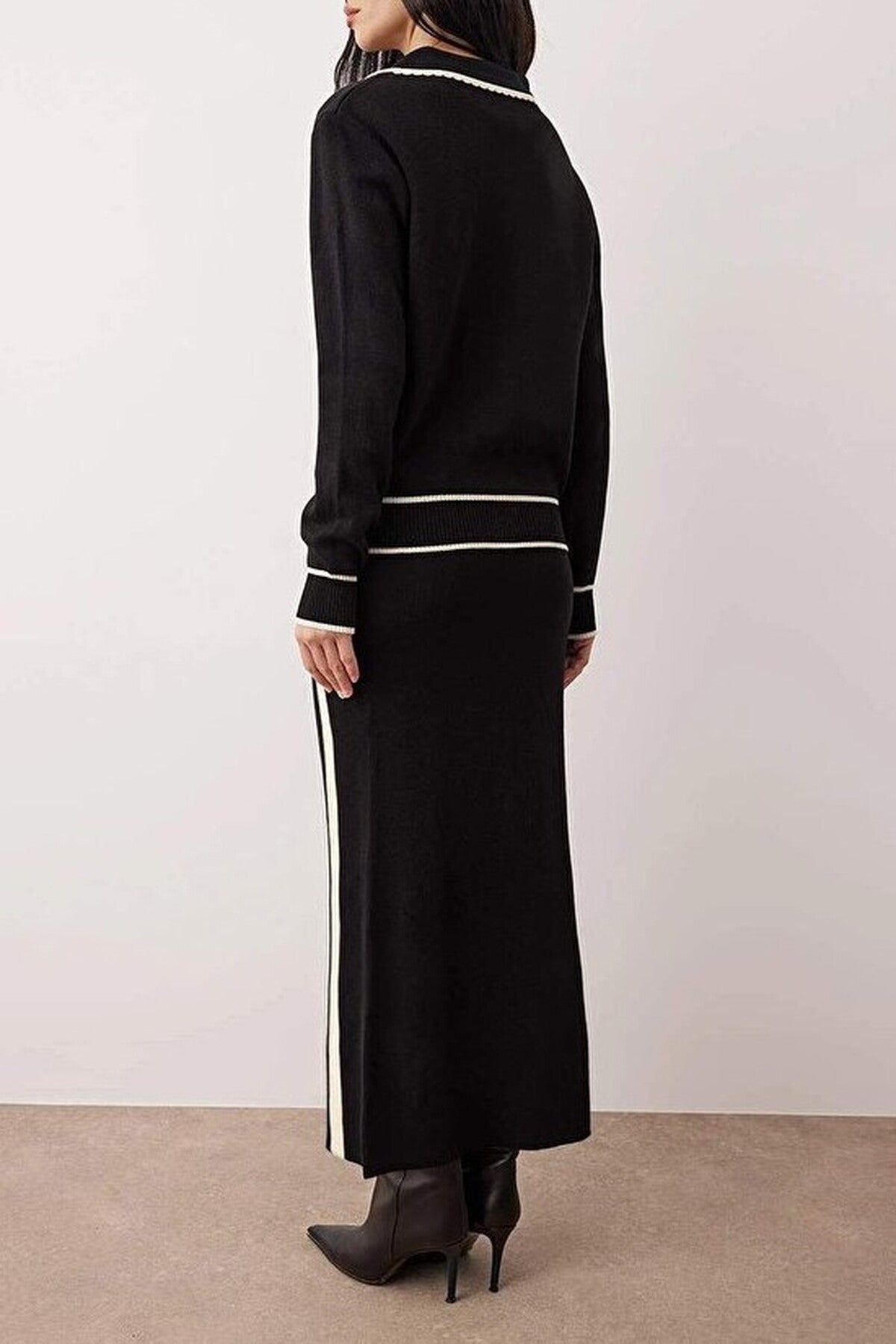 2-Piece Heart Buttoned Top and Skirt Knit Set