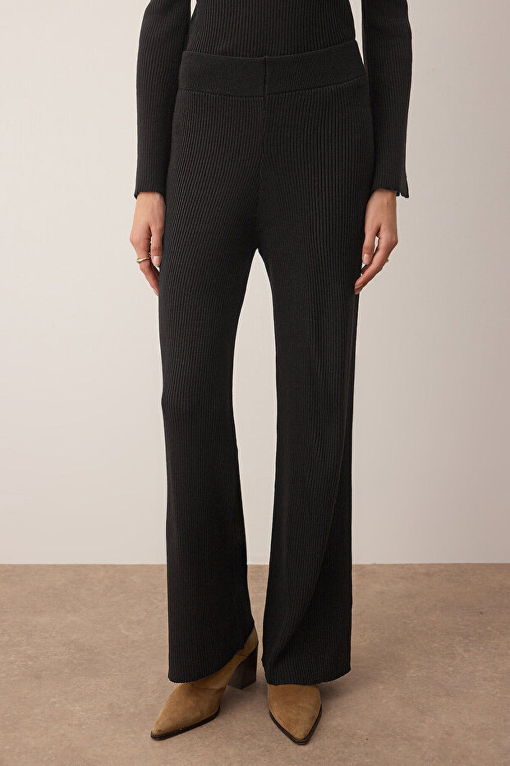 2-Piece Square Neck Body-Hugging Knit Top and Bottom Set