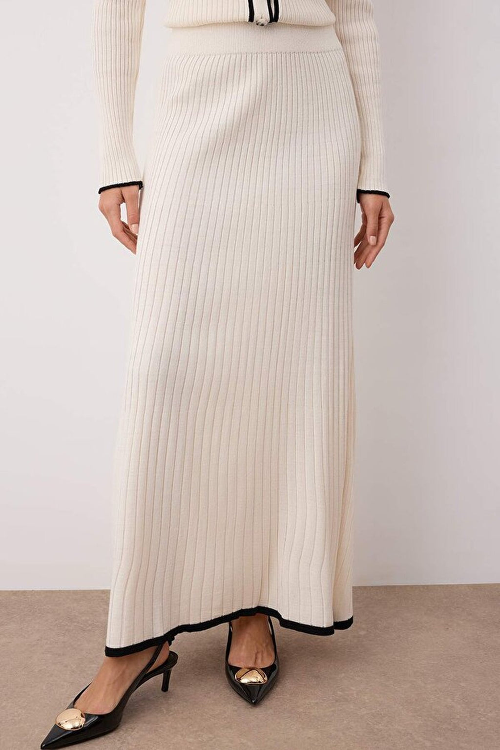 2-Piece Striped Detail Knit Skirt and Top Set