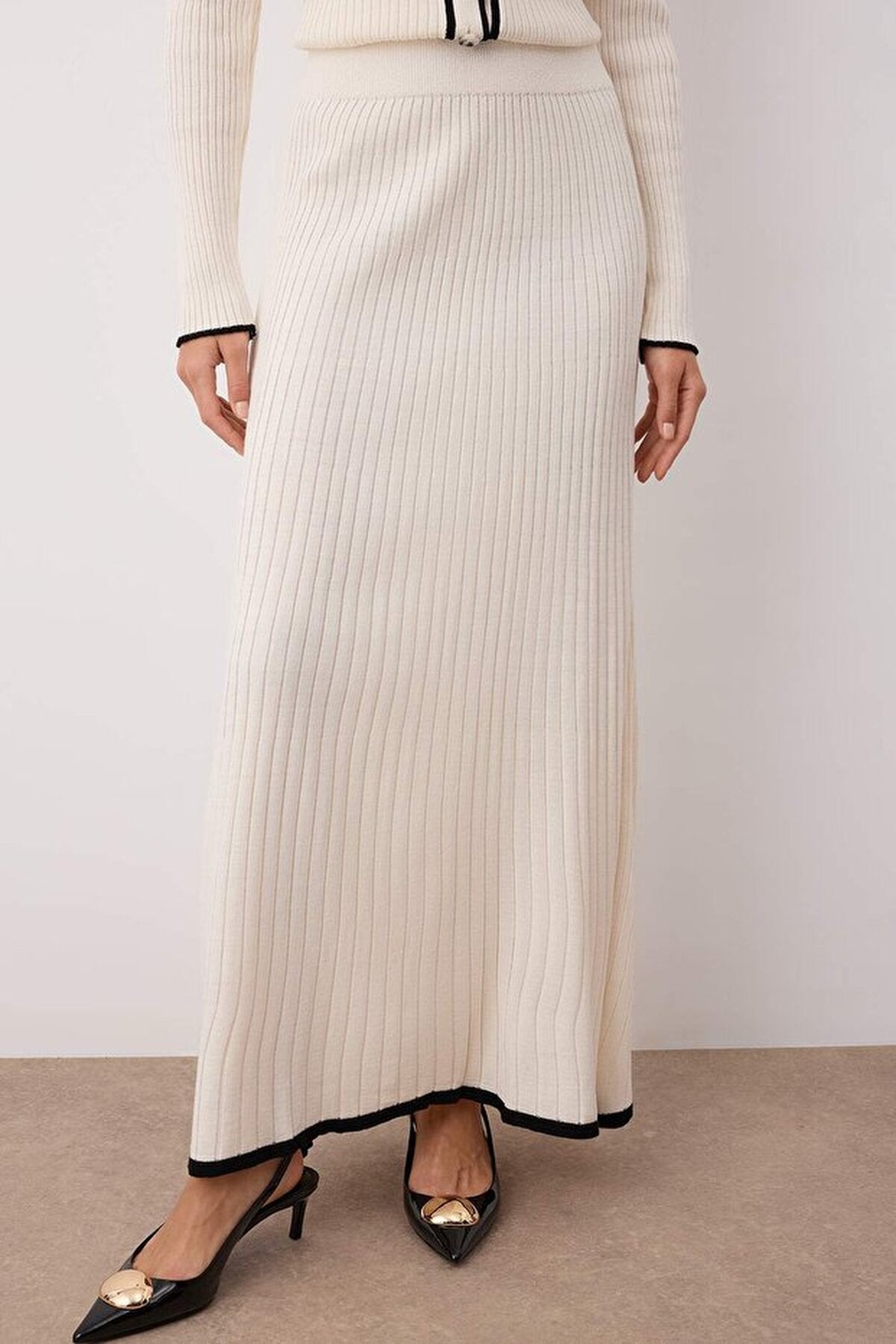 2-Piece Striped Detail Knit Skirt and Top Set