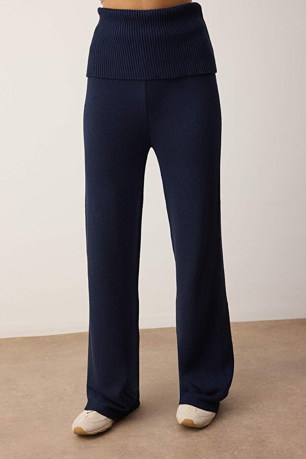 2-Piece Soft Textured Braided-Plain Knit Top and Bottom Set