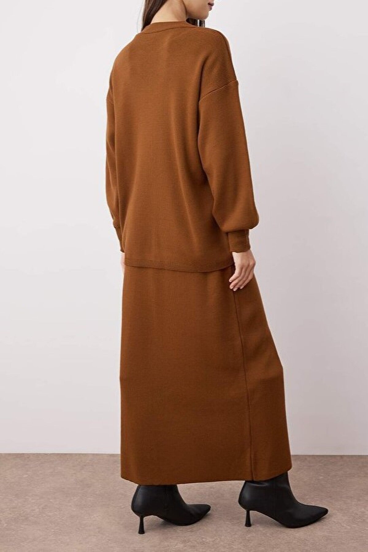 2-Piece Knitted Skirt and Top Set