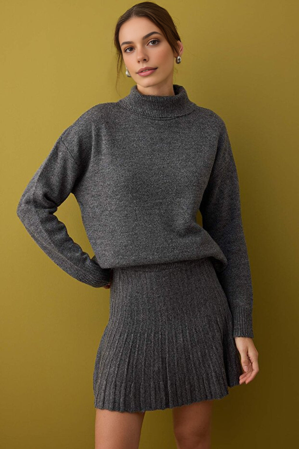 2-Piece Soft Textured Turtleneck Sweater-Skirt Knitwear Set