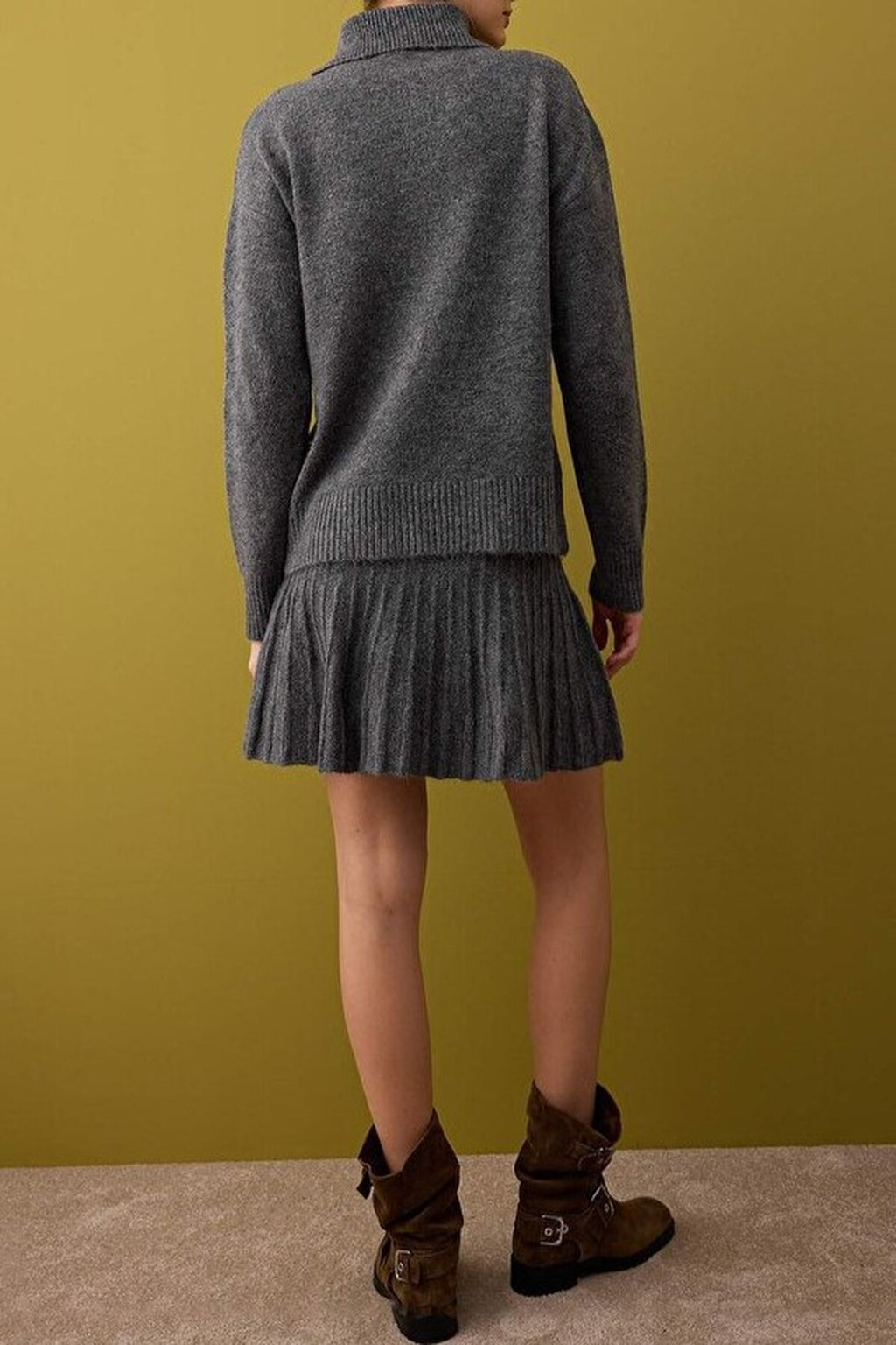 2-Piece Soft Textured Turtleneck Sweater-Skirt Knitwear Set