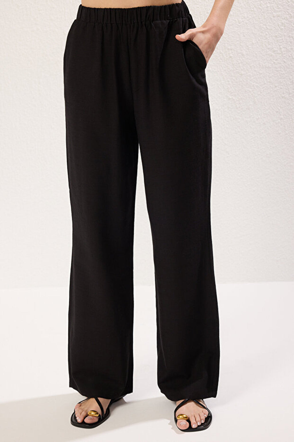 2-Piece Linen-Look Crew Neck Blouse and Trousers Woven Set