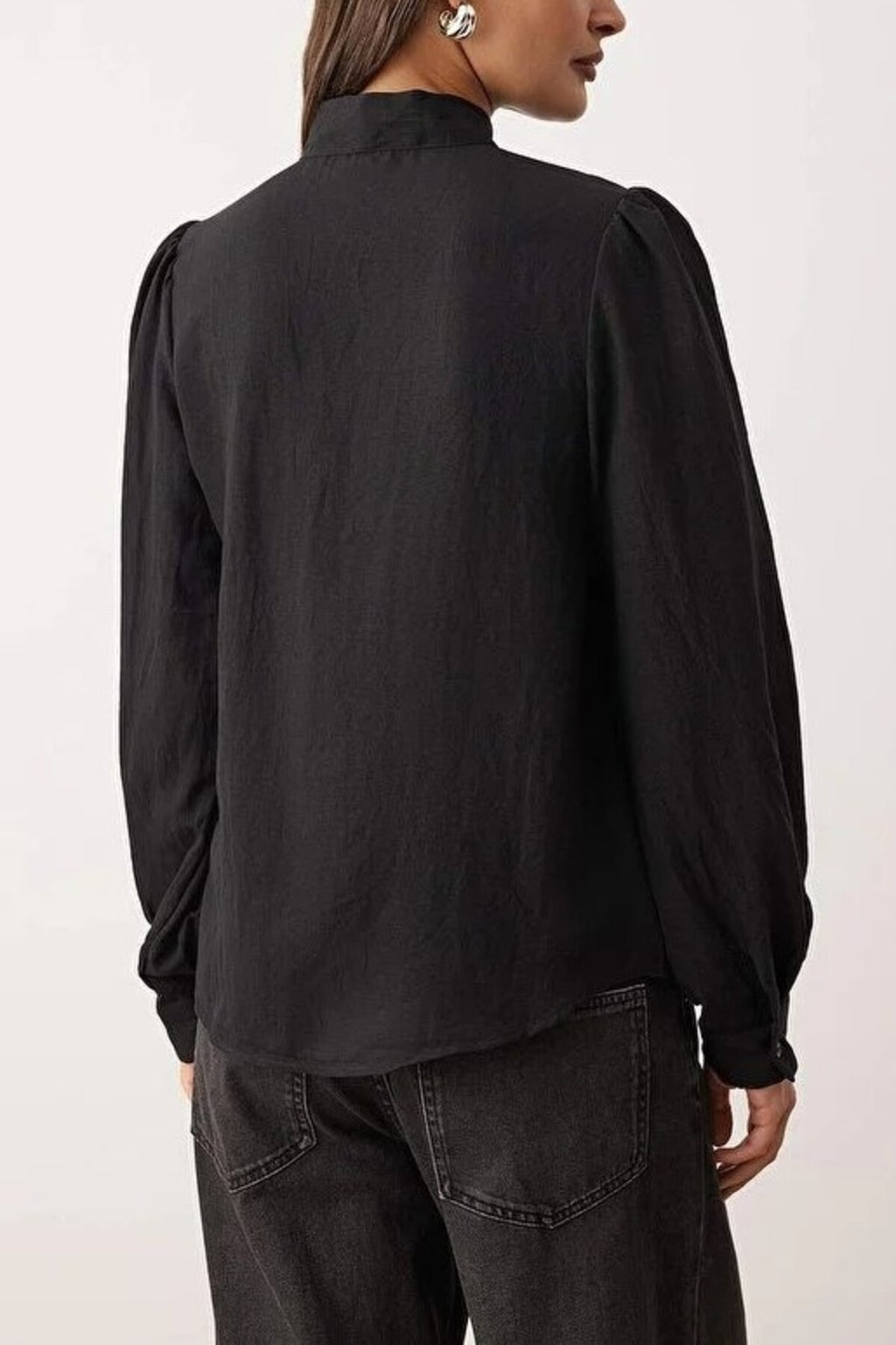 Woven Shirt with Collar Scarf Detail