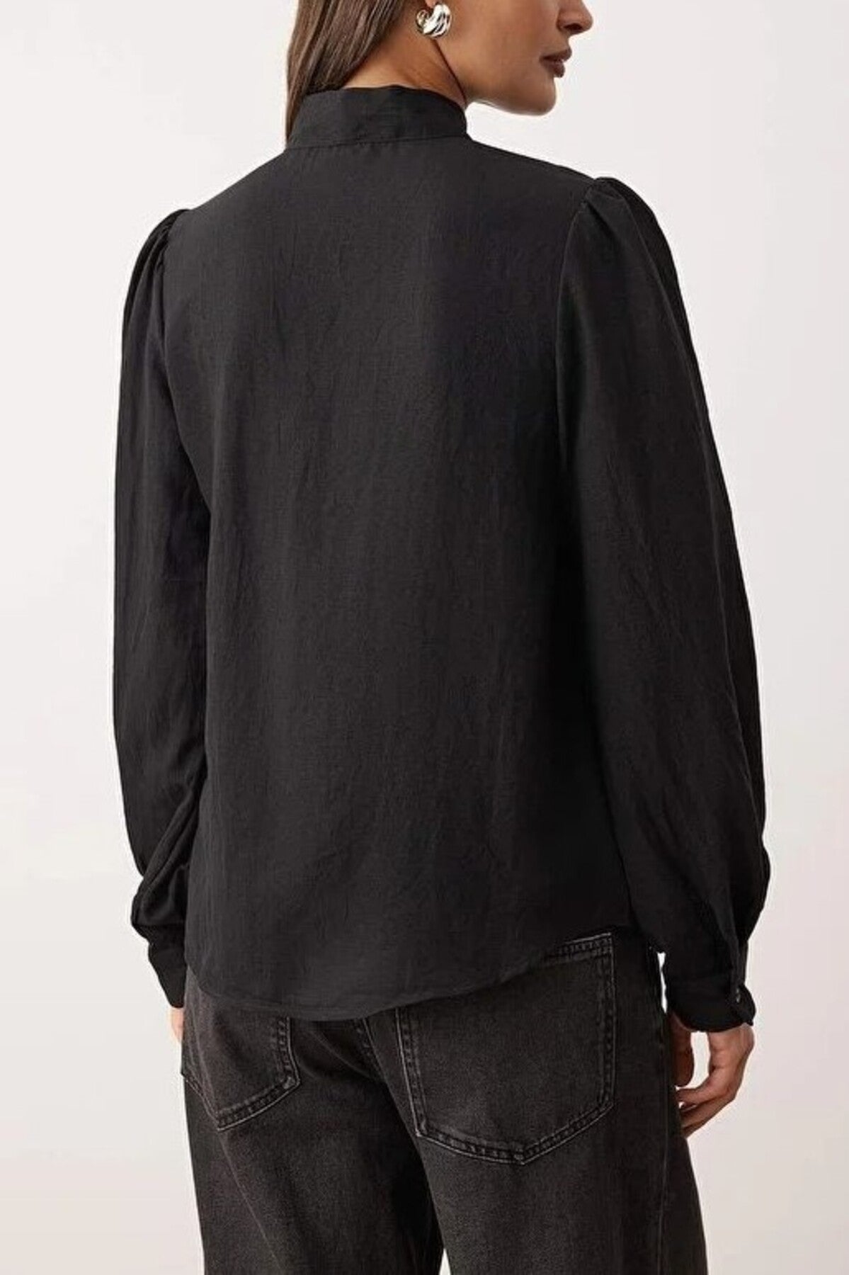 Woven Shirt with Collar Scarf Detail