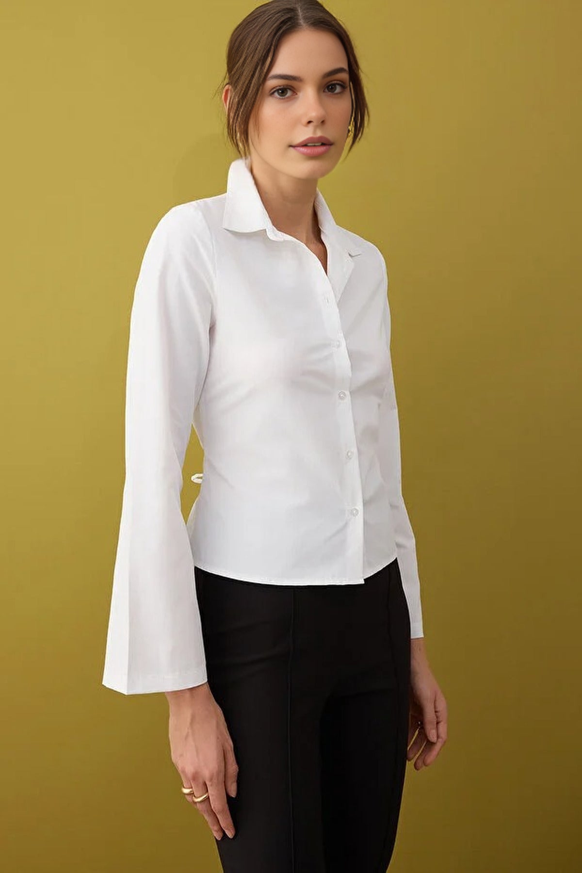 Waist-Sit Shirt with Corset Detail