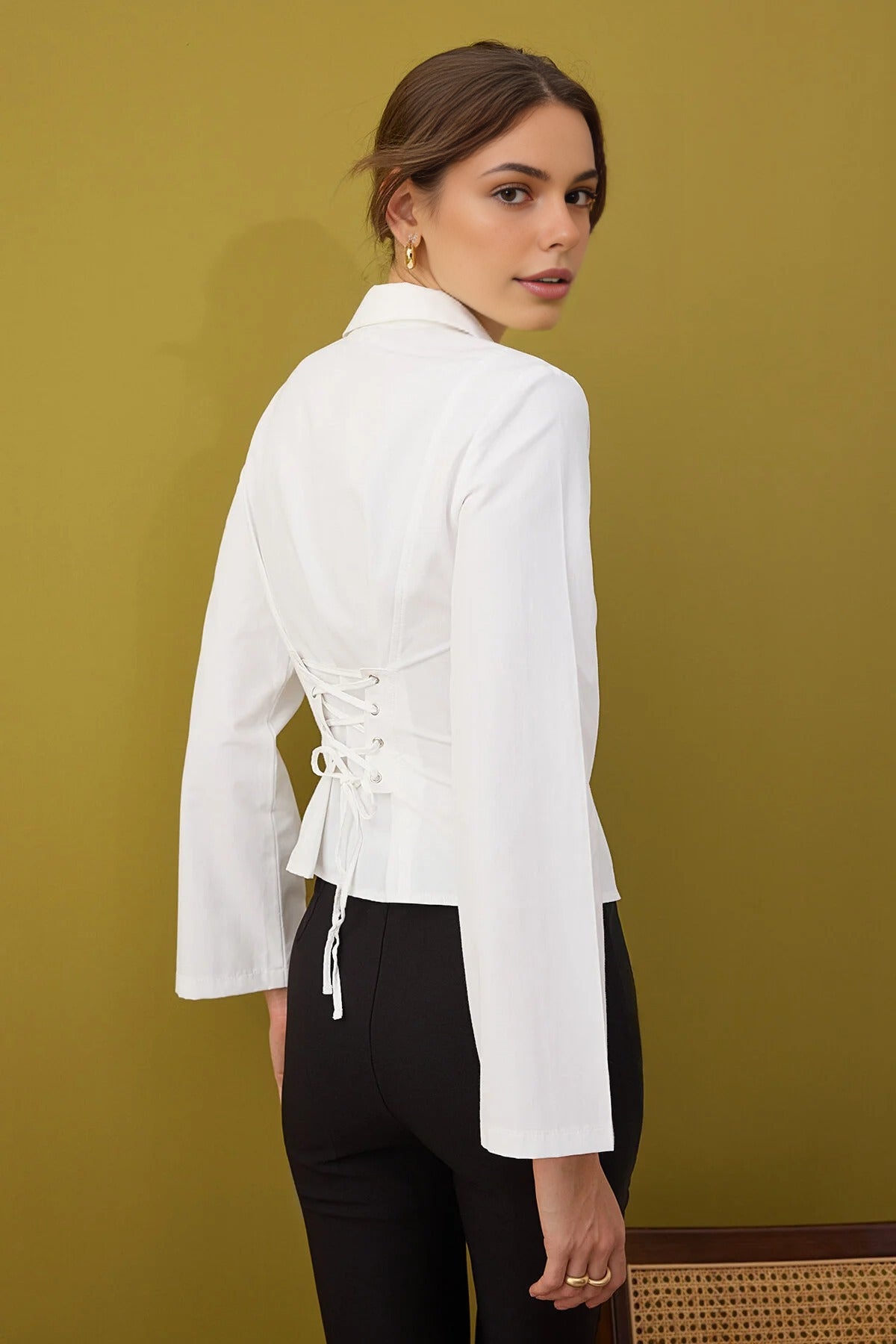 Waist-Sit Shirt with Corset Detail