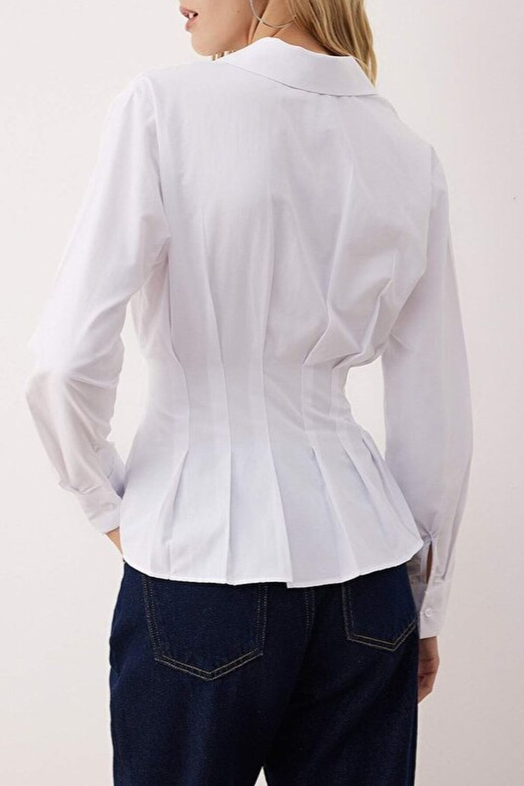 Belt Detail Pleated Fitted Shirt