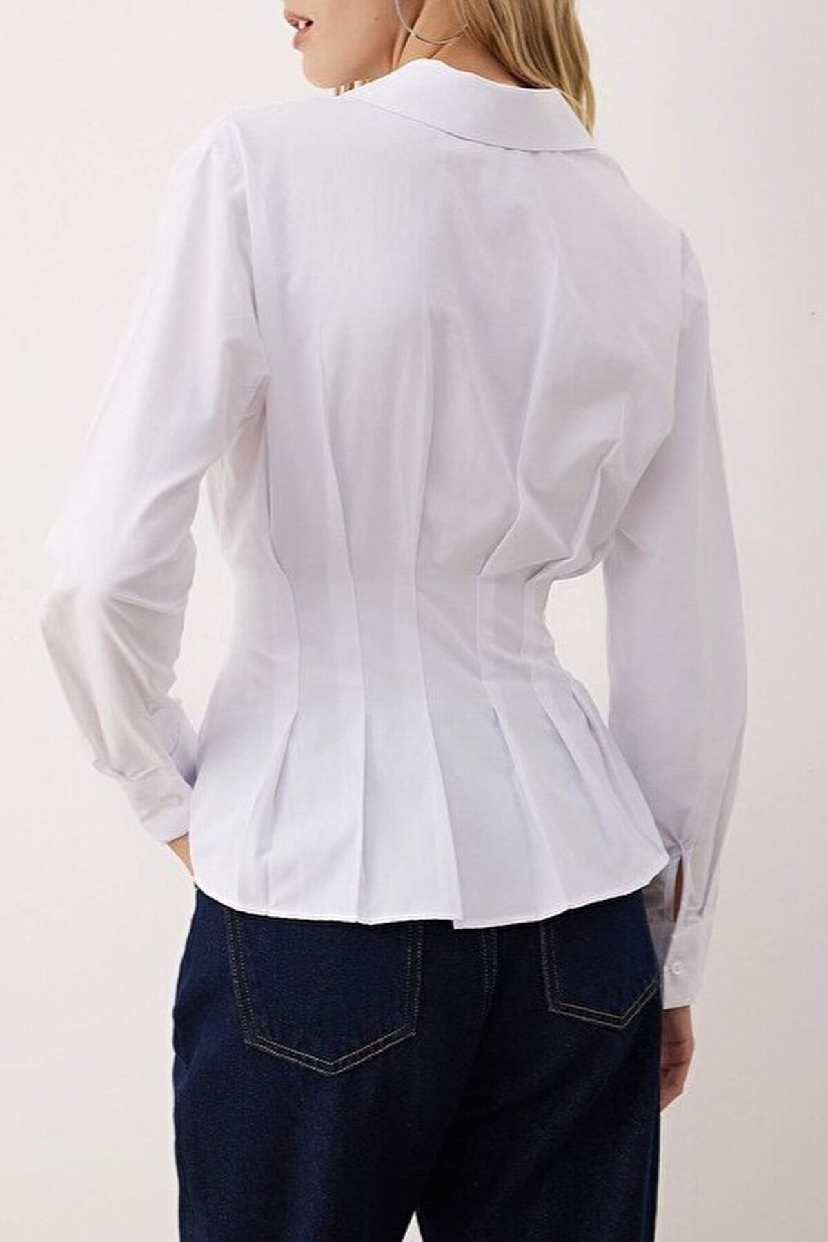 Belt Detail Pleated Fitted Shirt