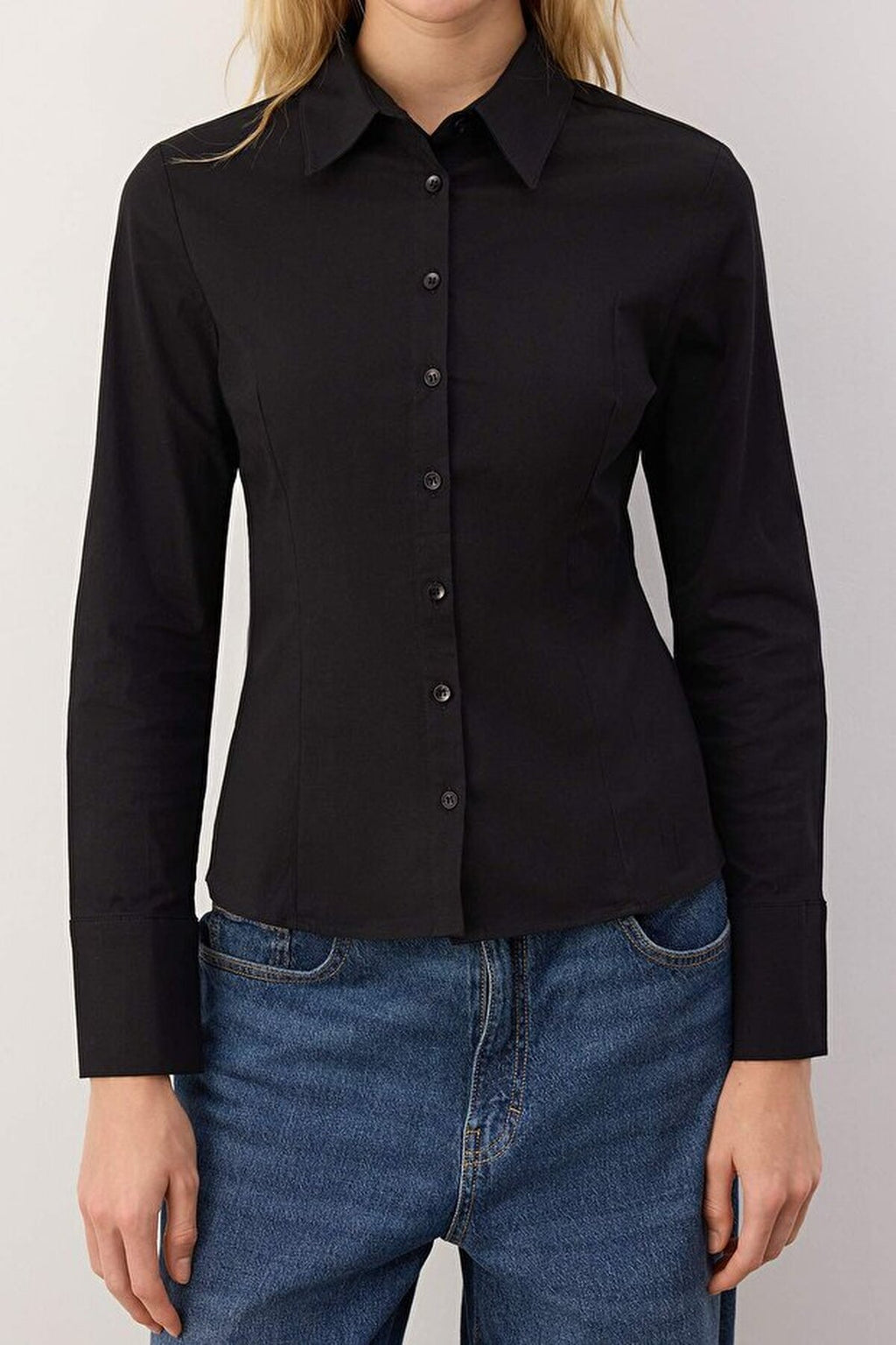 Waist-Fitting Cotton Woven Shirt