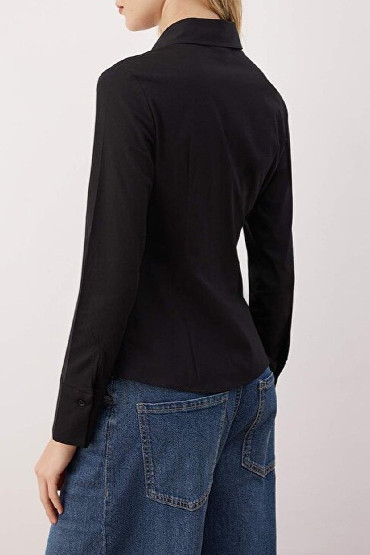 Waist-Fitting Cotton Woven Shirt