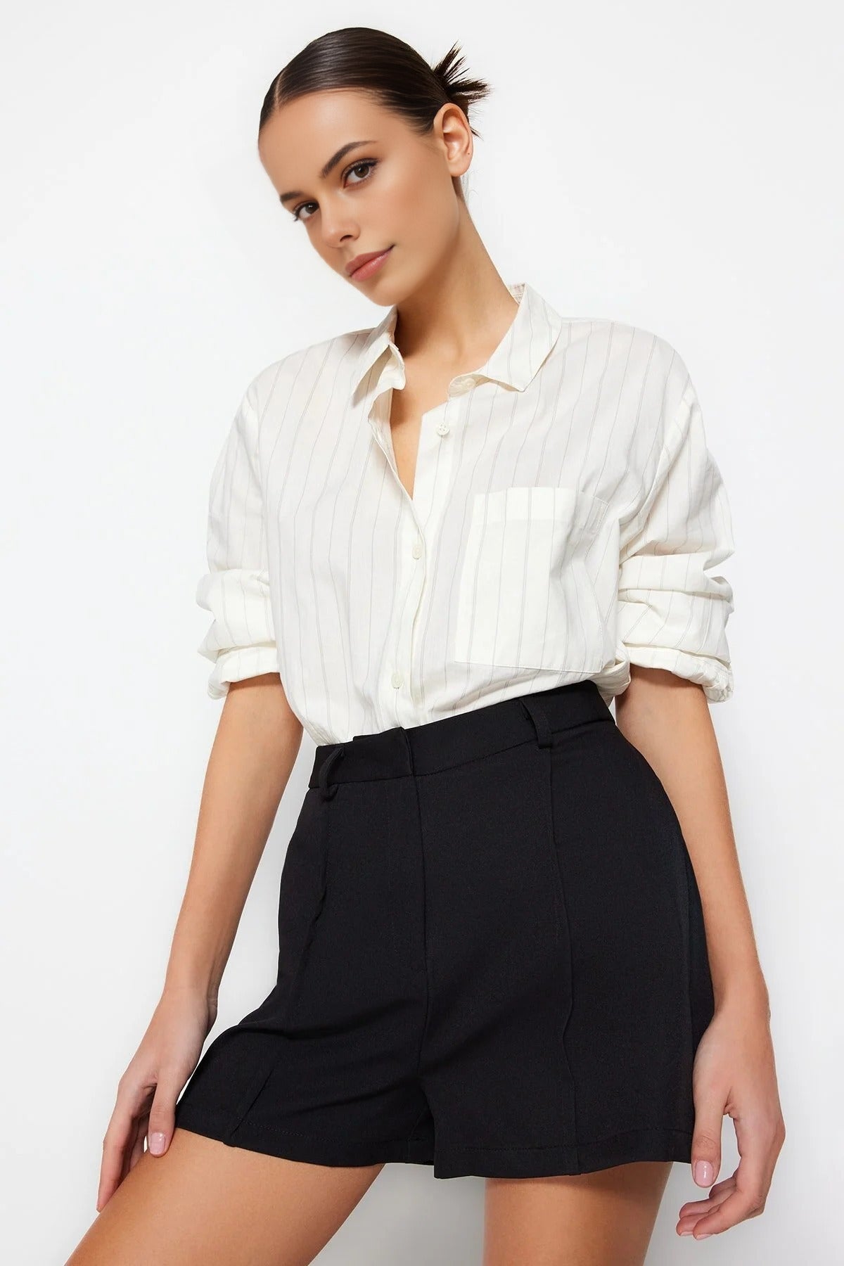 Ribbed Detailed Woven Shorts