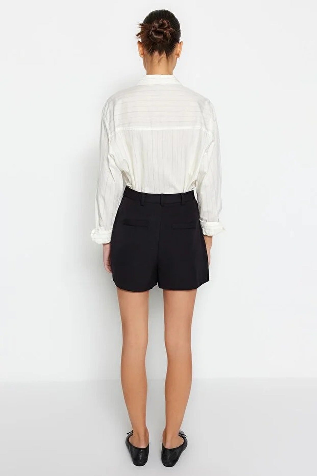 Ribbed Detailed Woven Shorts