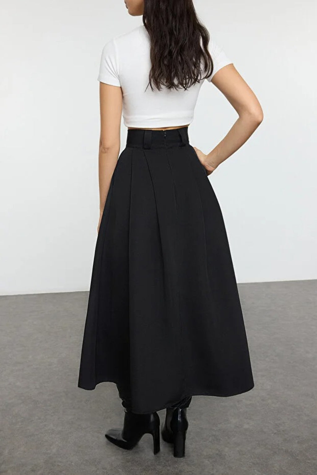 Maxi Length Woven Skirt with Pleated Detail