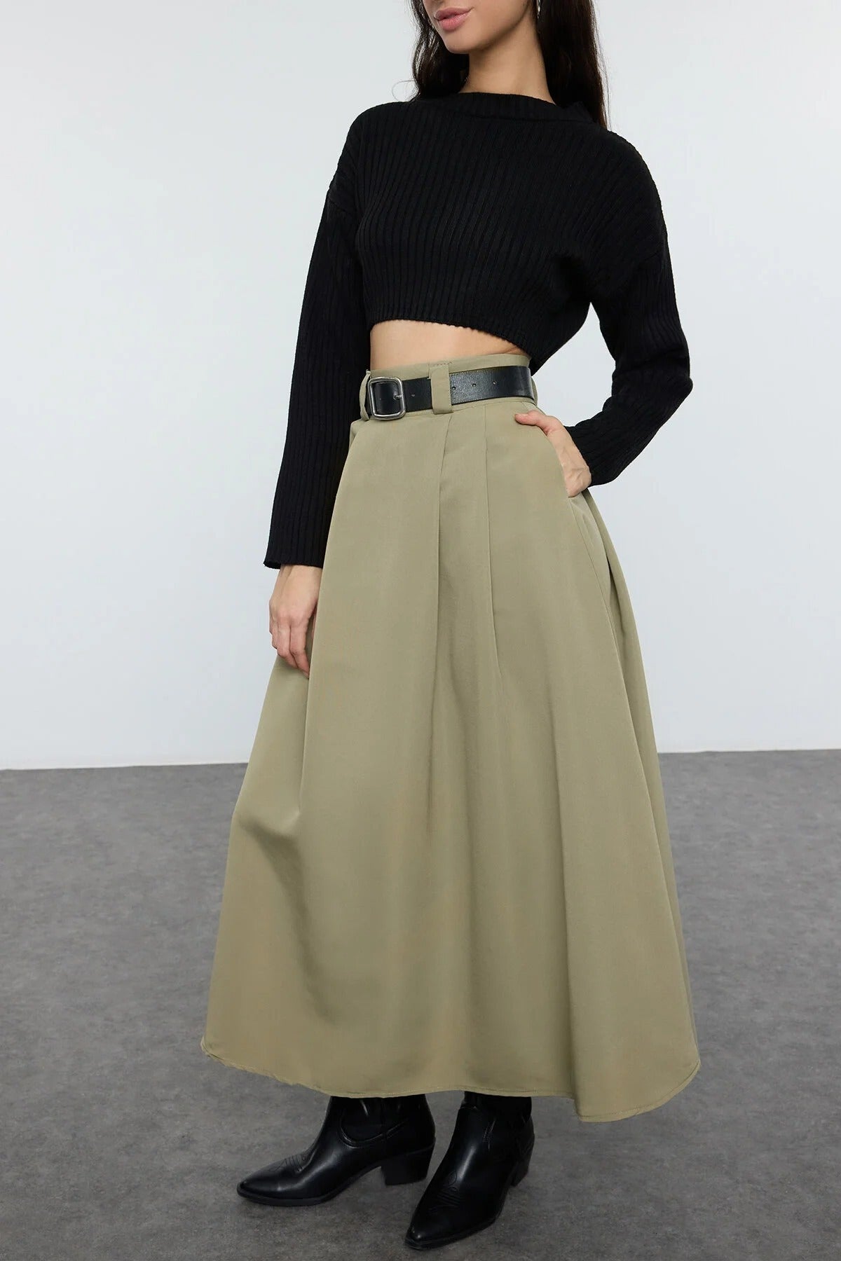Maxi Length Woven Skirt with Pleated Detail