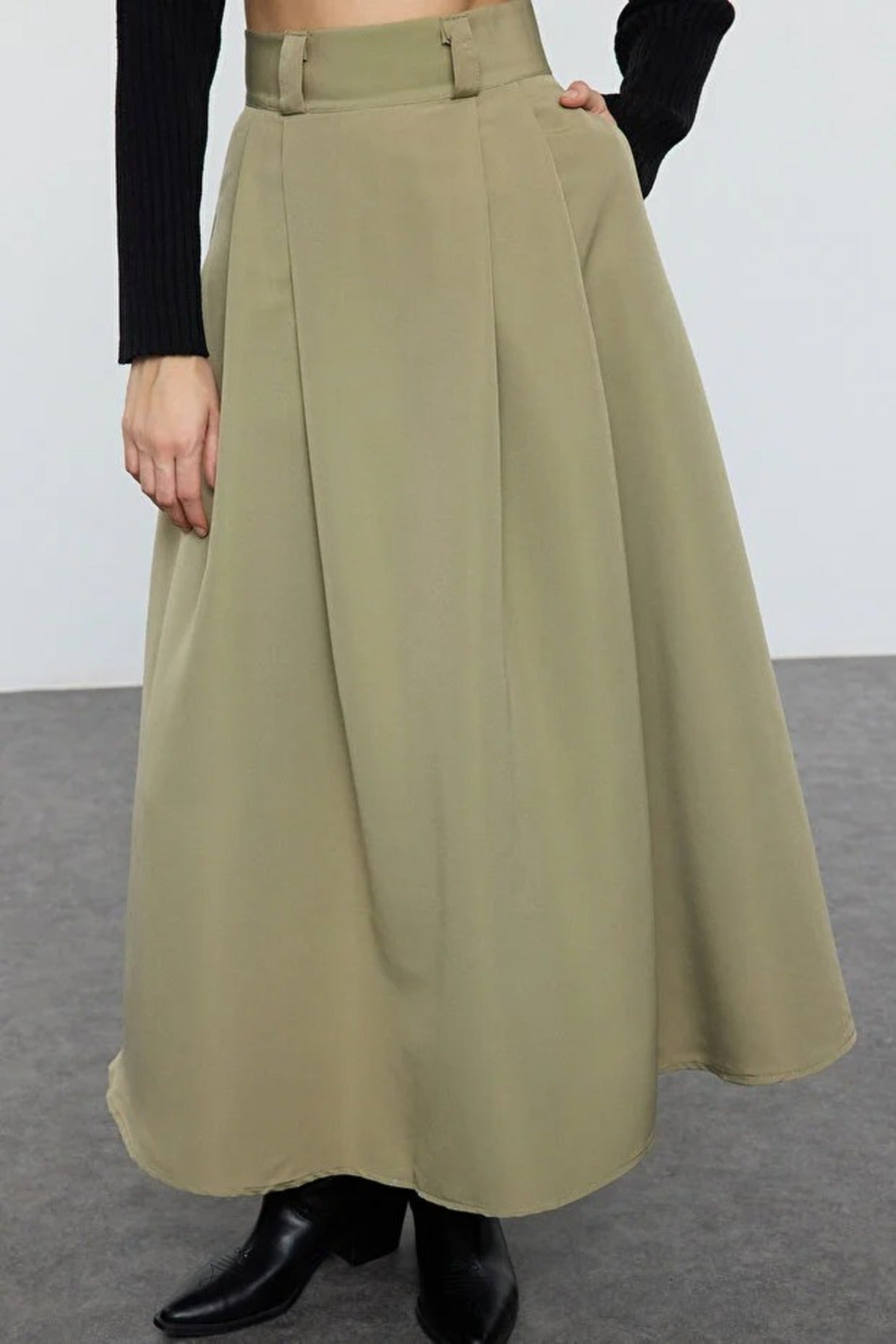 Maxi Length Woven Skirt with Pleated Detail