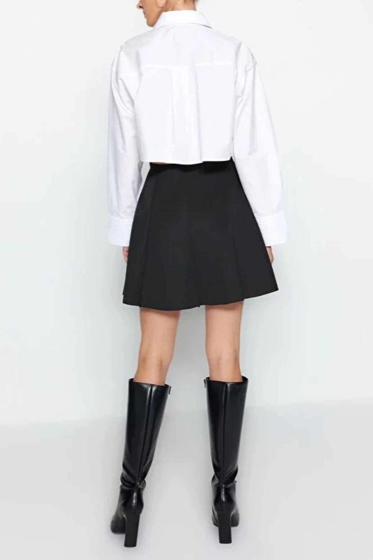 Skater Mini Flounce Knit Skirt