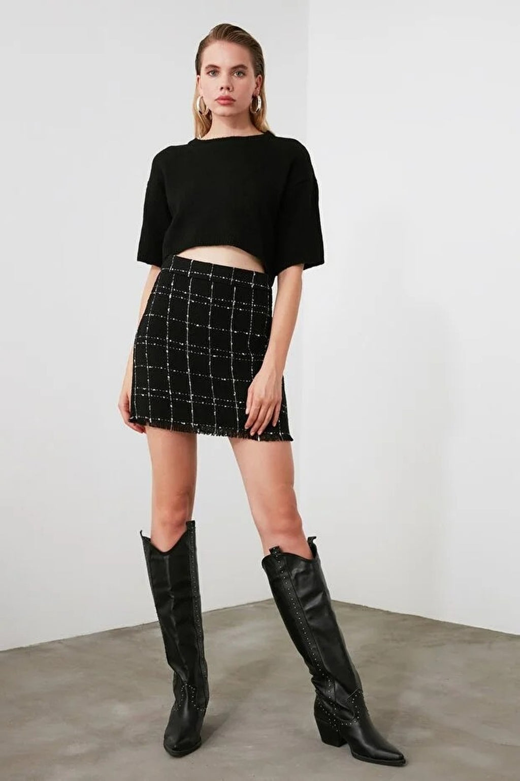 Tweed Fabric Pencil Mini Woven Skirt with Tassel Detail