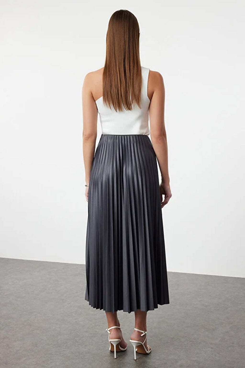 Pleated Maxi Stretch Knit Skirt