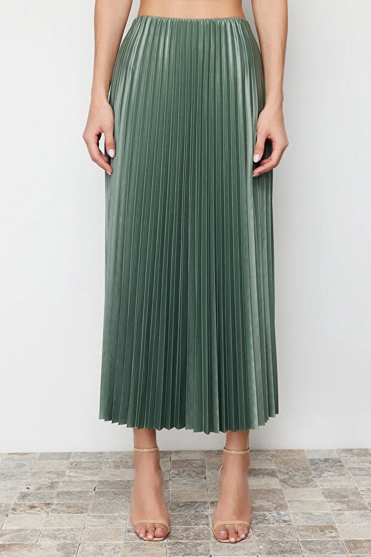 Pleated Maxi Stretch Knit Skirt